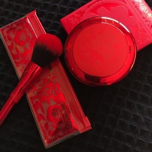 MAC Chinese New Year Powder and Brush 2019
